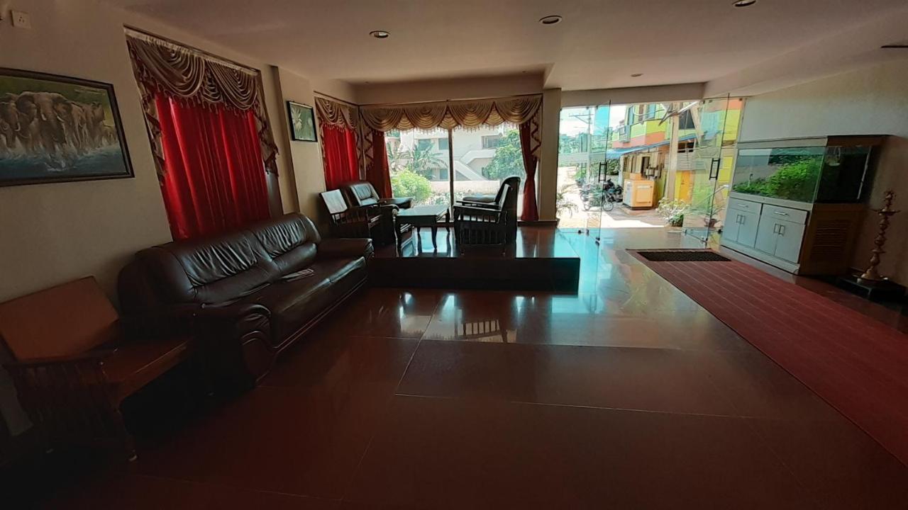 Hotel Balaji Inn Thanjavur Exteriör bild